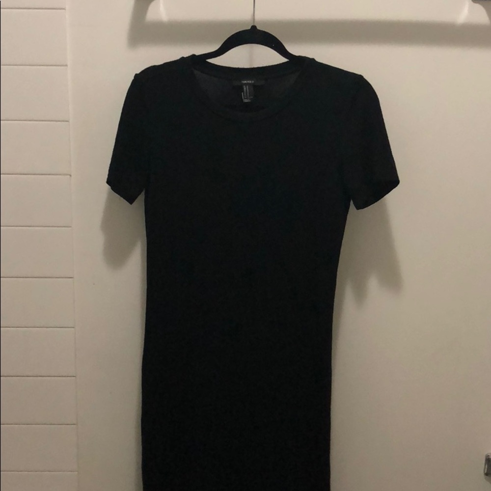 Black bodycon short sleeve dress
